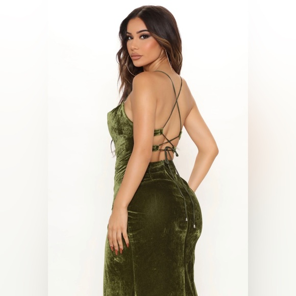 Velvet maxi dress, laced back, adjustable straps, high slit - Picture 2 of 2